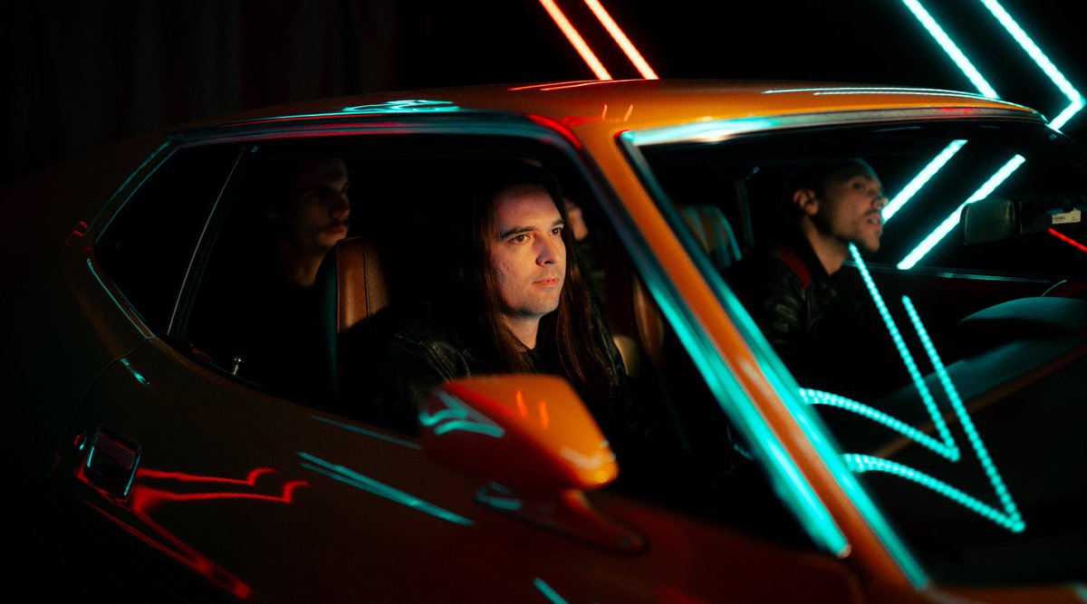 Make Out Monday tweet media