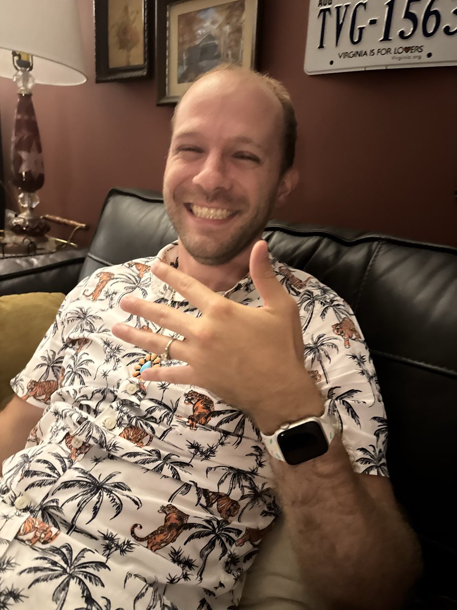 GabeBorelli's tweet photo. Closed the loop started on the grad school visit https://t.co/4982VtMDCP