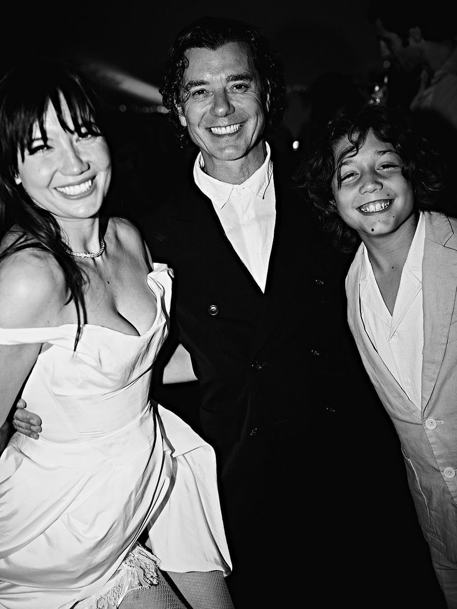 GavinRossdale's tweet image. What a wedding ! What a couple ! We had the most beautiful time deep in somerset. We are so thrilled for Daisy and jordan . It was a ceremony of magic and love . We are so thrilled to be there with you . We wish you it all. All our love from me,x and the boys. Long may you run ❤️