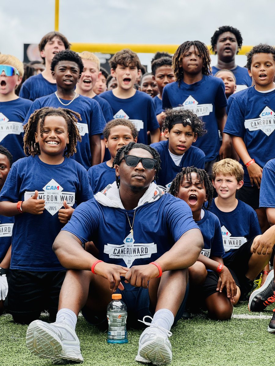 Luis Ortiz (@ortizsportstv) on Twitter photo Number-one overall pick Cam Ward holding a youth football camp today in West Columbia
<a href="/KHOU/">KHOU 11 News Houston</a> Number-one overall pick Cam Ward holding a youth football camp today in West Columbia
<a href="/KHOU/">KHOU 11 News Houston</a>