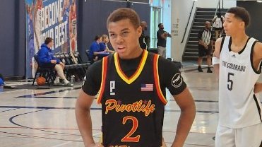 2029 Josiah Akognon has a chance to be a VERY good point guard down the road and one to know. 

Dynamic creator, great change of direction and crafty handles, creates well and attacks downhill but also does a great job in creating his own shot. #USOpenBasketball #PhenomHoops