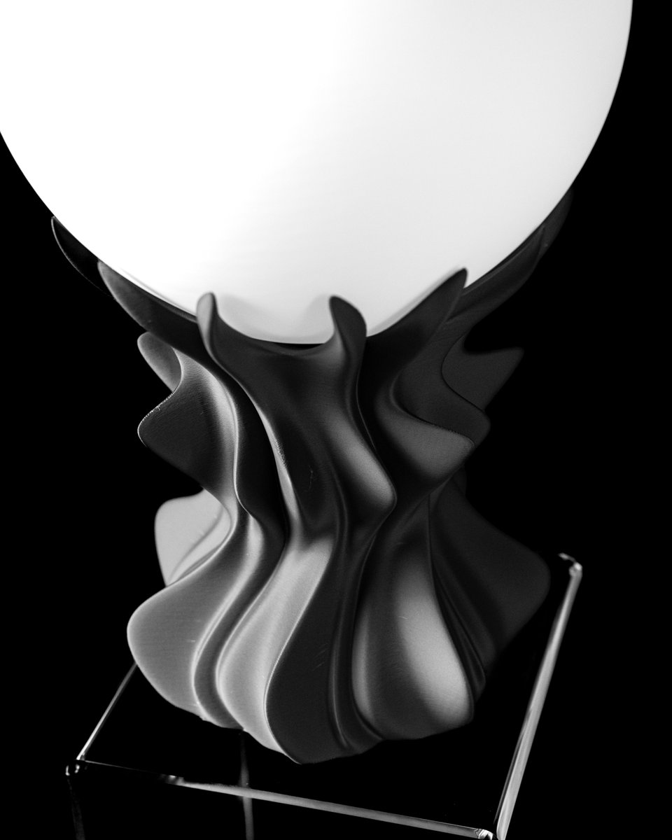 MODERNMACHINE3D's tweet image. Orb Table Lamp by MODERN MACHINE
STL available on our @Thangs3D profile. You can start 3D printing this yourself.
