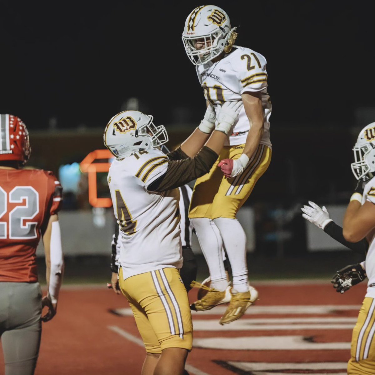 2025 Interview with Clayton Smith from Western Brown
daveburnworth.blogspot.com/2025/06/2025-i…
<a href="/CledusSmith/">Clayton Smith</a> <a href="/MarcusW3434152/">Marcus “Drako” Williams</a> <a href="/tyespaulding7/">Tye Spaulding</a> <a href="/JabbTeddy/">Coach Teddy Jabb</a> <a href="/NicholsZaiden/">Zaiden Nichols</a> <a href="/TimRecognition/">(Tim Swafford) Tim’s Top 5 Sports and Recognition.</a> <a href="/dnichols9/">Danny Nichols</a> <a href="/OHSAASports/">OHSAA Sports</a> <a href="/oh_report/">OH.Report</a> <a href="/OhioFBB/">Ohio High School Football</a> <a href="/tsfootball/">TriStateFootball.com</a> <a href="/KalebMiller022/">Kaleb Miller</a> <a href="/DKryscynski_76/">Drew Kryscynski</a> <a href="/dawson_landon12/">Landon Dawson</a>