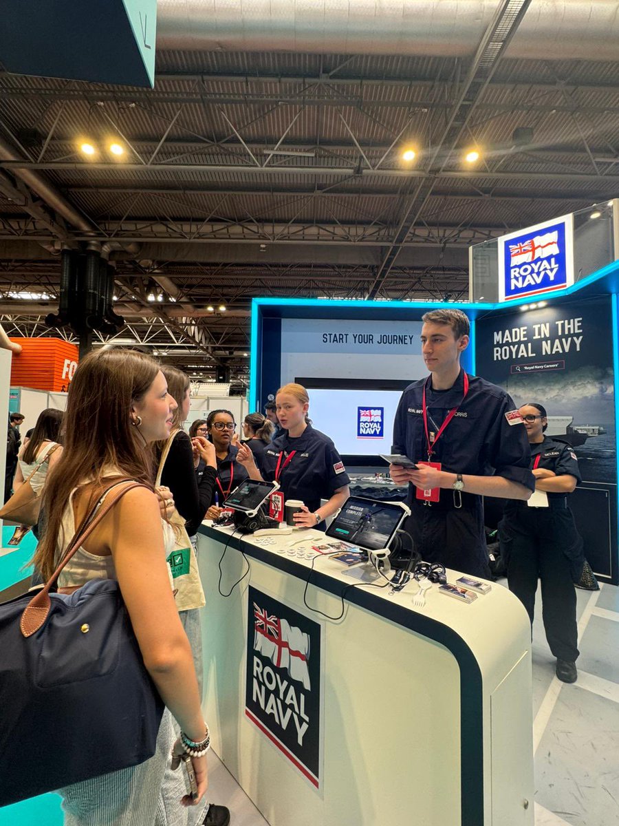 The NEC Recruitment Event took place on the 23 and 24 Jun.

Cadets from both URNU East Mids and #URNUBirmingham spoke to sixth formers who are deciding on their higher education options about what the #RoyalNavy can offer!

#UCAS #UCASDiscovery