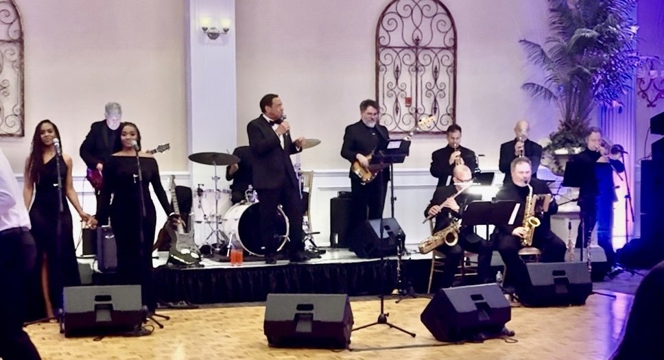 JrzyJoePiscopo's tweet photo. Thank to buddy #AndyMethusek and #StacyMcCormick for putting together a killer band for last night’s event for the #1 Cadillac Dealer in America. And a beautiful and fun audience! #GoldCoastBaby https://t.co/NyPjoBnTUc