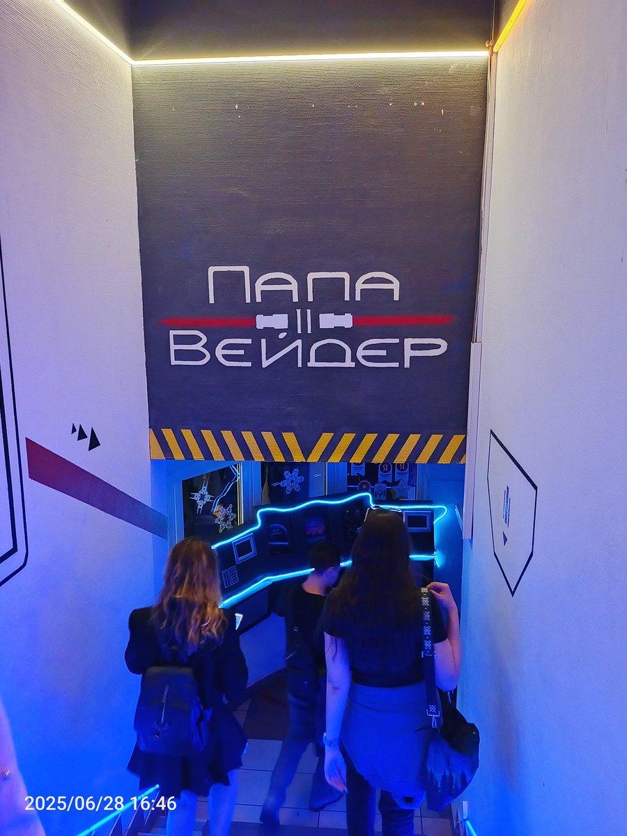 Shellia_np's tweet image. Моя маленькая семейка :з лучшие московские и не только булочки 
Я счастлива 
Уже еду обратно в Питер, но я уже скучаю 😭