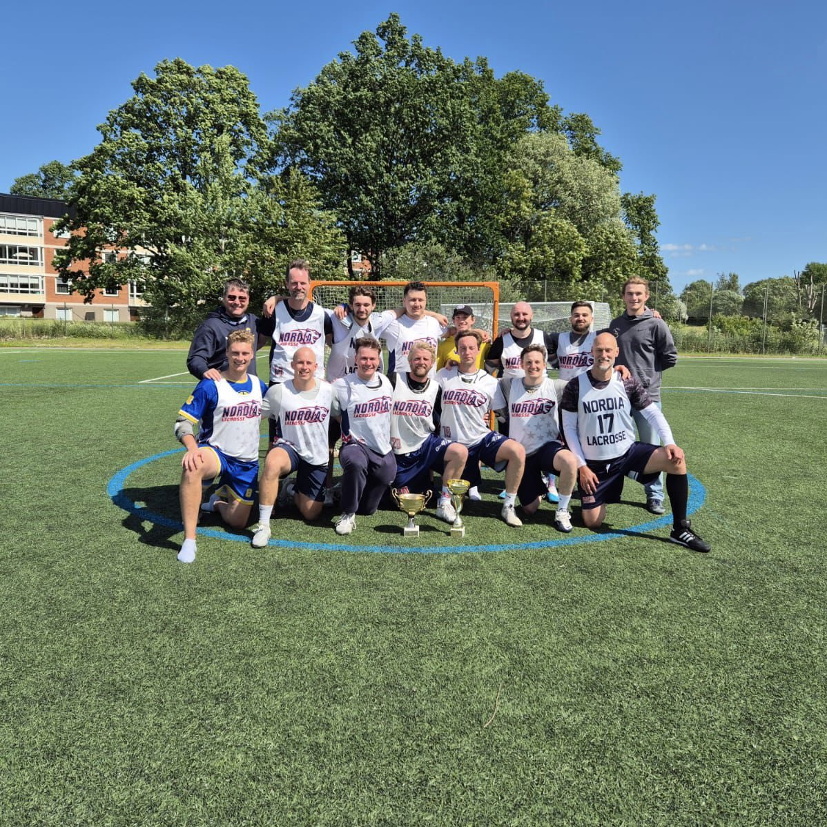 nordialacrosse's tweet photo. 𝓣𝓱𝓮 𝓲𝓷𝓿𝓲𝓷𝓬𝓲𝓫𝓵𝓮𝓼 🏆3️⃣

Laget som gick obesegrade och vann #SM i lacrosse 2025 i #Norrköping: Nordia Lacrosse från Bagarmossen, Stockholm. 🔵🔴⚪️

#NordiaLacrosse https://t.co/y2NSvM87nu