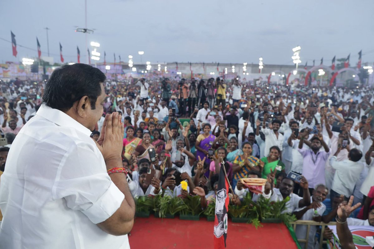 PasupathySentha's tweet image. கள்ளக்குறிச்சியில் நாளைய தமிழக முதல்வர் #எடப்பாடியார் @EPSTamilNadu

#JusticeForAjithkumar #TN_AIADMK_Version  #KARUR_ADMK_IT_WING #AIADMKFor2026 #EPSfor2026CM #EPS2026CM #ADMK_ERD #ஸ்டாலினே_பதவி_விலகு #EPSfor2026 #AIADMKITWINGSprintMeet