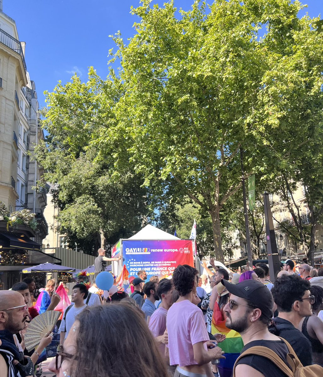 Fiertés, luttes, espoirs. 🏳️‍🌈
#Pride2025 <a href="/PartiRadical/">Parti Radical</a> <a href="/GayLib/">Gaylib</a>