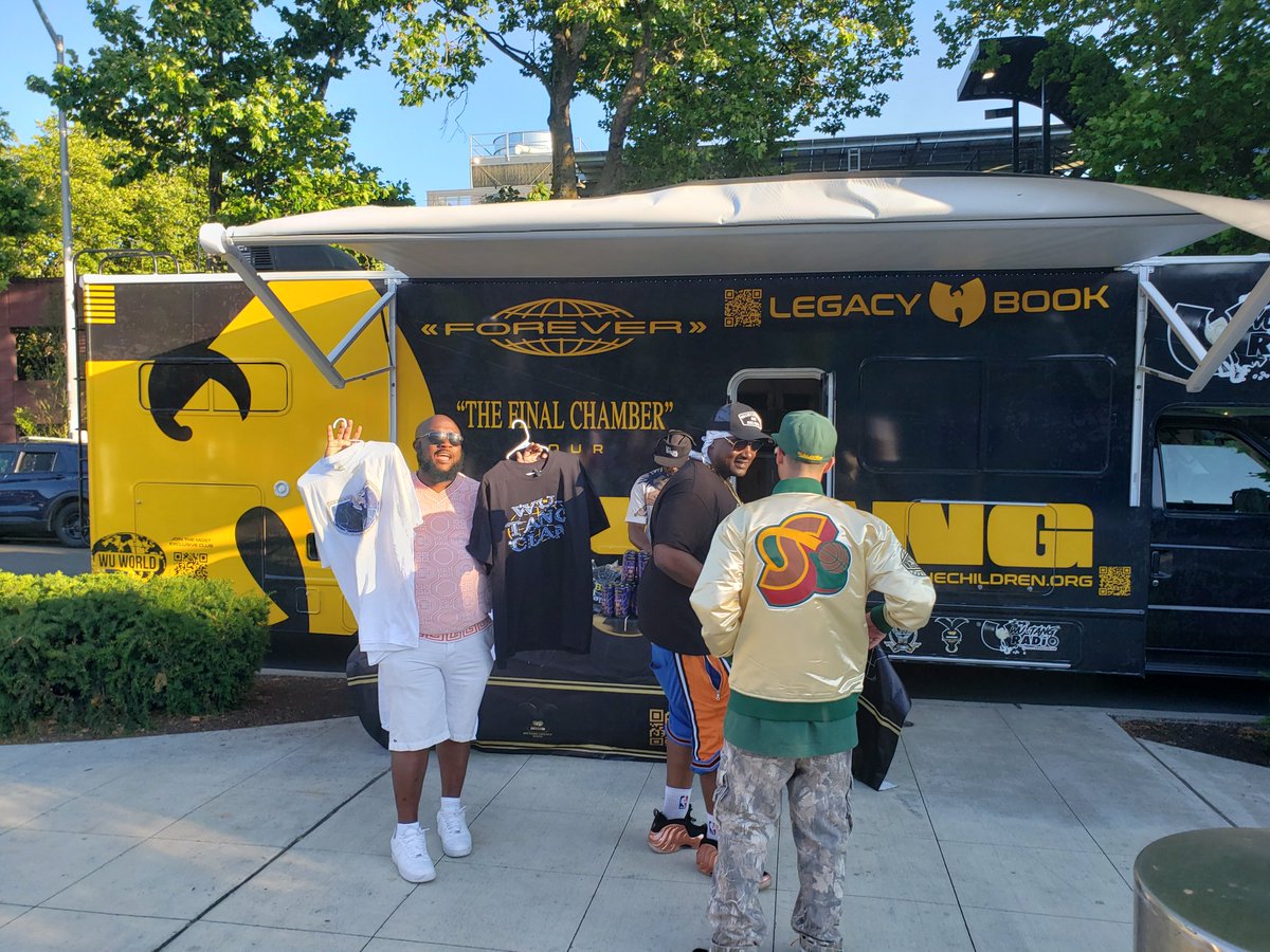 ZmAKin_1981.🟧 tweet media