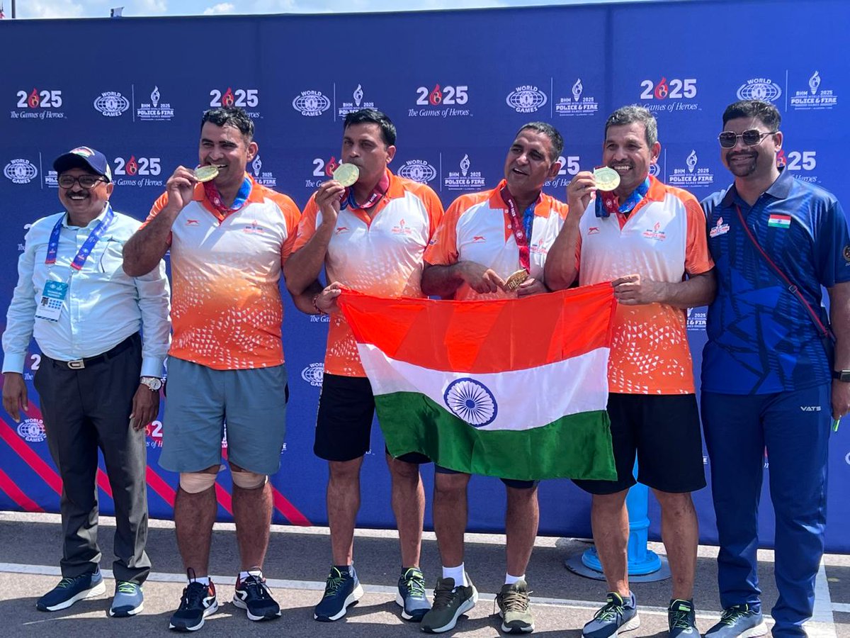 DGFSCDHG🇮🇳 tweet media