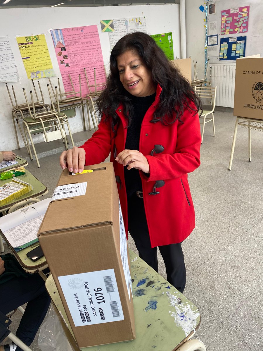 Hoy ejercí mi derecho al voto en Santo Tomé. Con el compromiso y la convicción de que cada elección es una oportunidad para seguir construyendo la ciudad que soñamos, con más participación, más escucha y más comunidad.
La transformación comienza con el voto de todxs 💪🏻