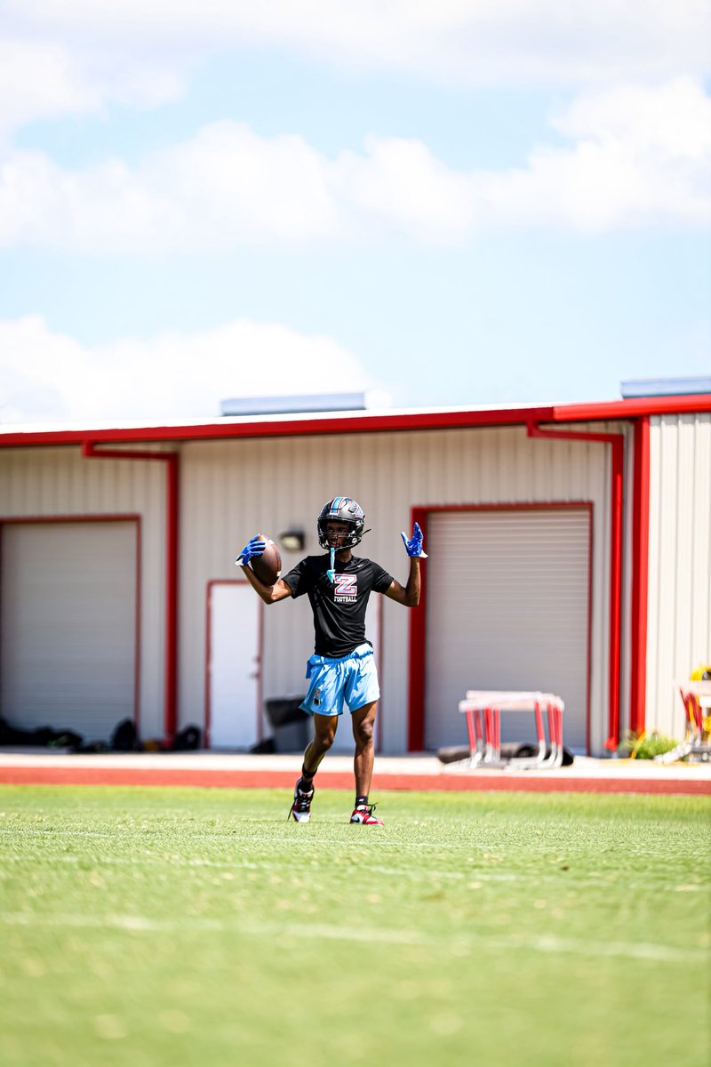 sophomore szn loadin….