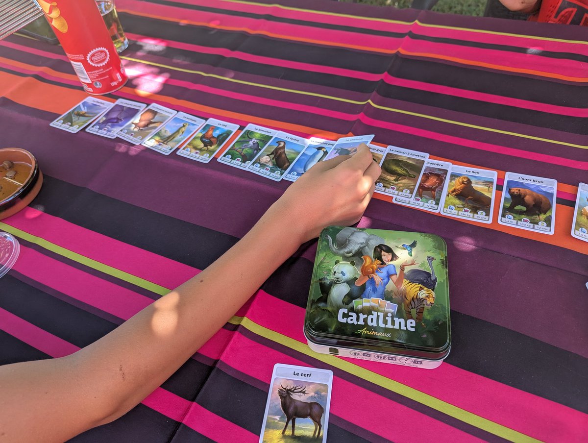 👍🏻Découvert en formation constellation, ce jeu est vraiment sympa pour réinvestir les notions de mesures de longueur, les masses, les durées, les élèves vont pouvoir élargir leurs connaissances sur les animaux et  la durée de jeu étant assez courte on peut l'imaginer en atelier.