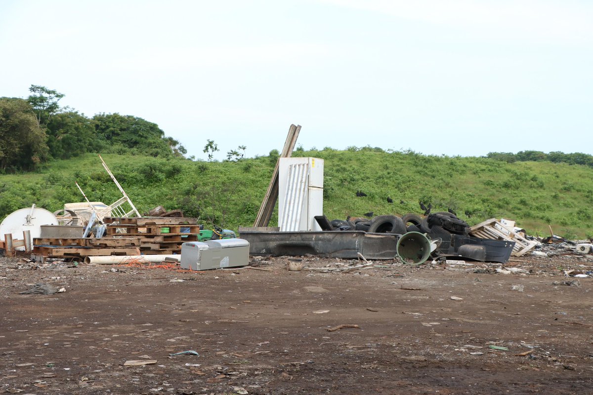 No podemos hablar de desarrollo sostenible en Azuero si no enfrentamos, de forma seria y técnica, el problema de los desechos. No podemos imaginar un futuro con turismo, ni con progreso real, si no resolvemos de raíz esta situación.