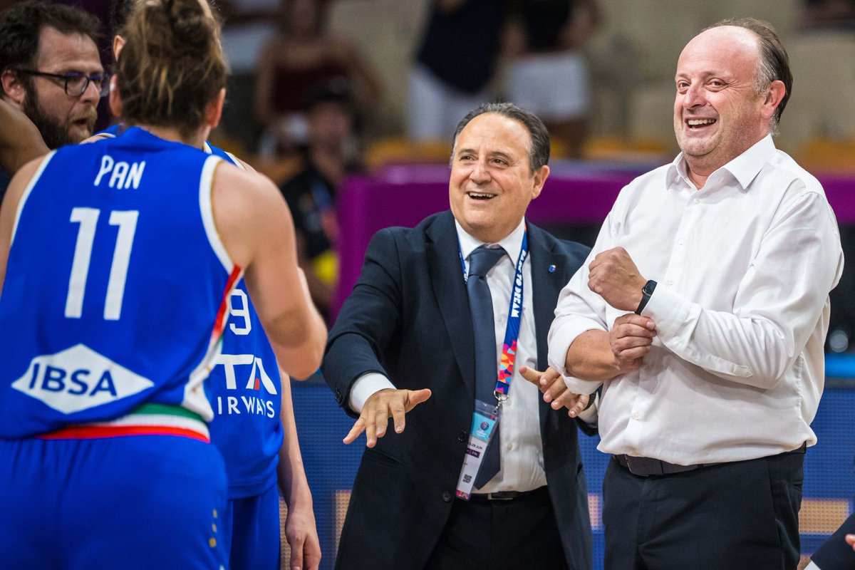 CONI (@coninews) on Twitter photo Il Presidente Buonfiglio celebra il bronzo dell’#Italbasket🥉
“Una medaglia di grande prestigio e di buon auspicio in vista di Los Angeles 2028. Complimenti alle ragazze allenate da coach Capobianco, a tutto lo staff azzurro e alla Federazione”
<a href="/Italbasket/">Italbasket</a> #EuroBasketWomen Il Presidente Buonfiglio celebra il bronzo dell’#Italbasket🥉
“Una medaglia di grande prestigio e di buon auspicio in vista di Los Angeles 2028. Complimenti alle ragazze allenate da coach Capobianco, a tutto lo staff azzurro e alla Federazione”
<a href="/Italbasket/">Italbasket</a> #EuroBasketWomen