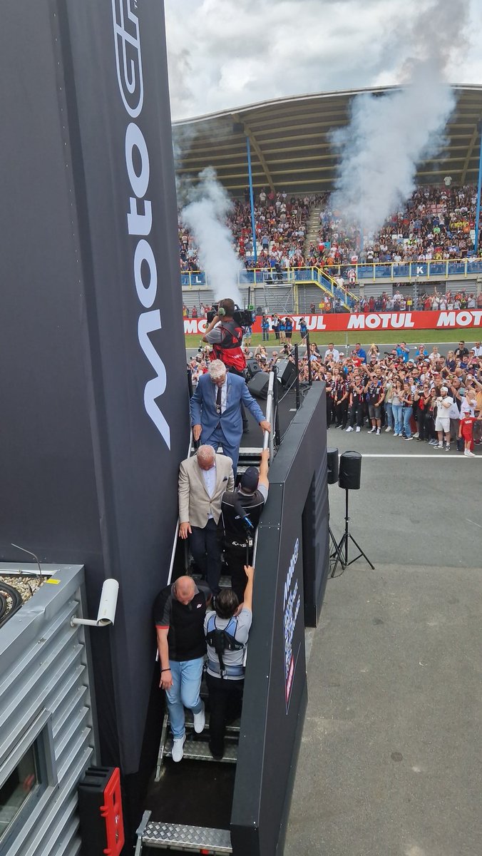 Simon A. Hoekstra tweet media