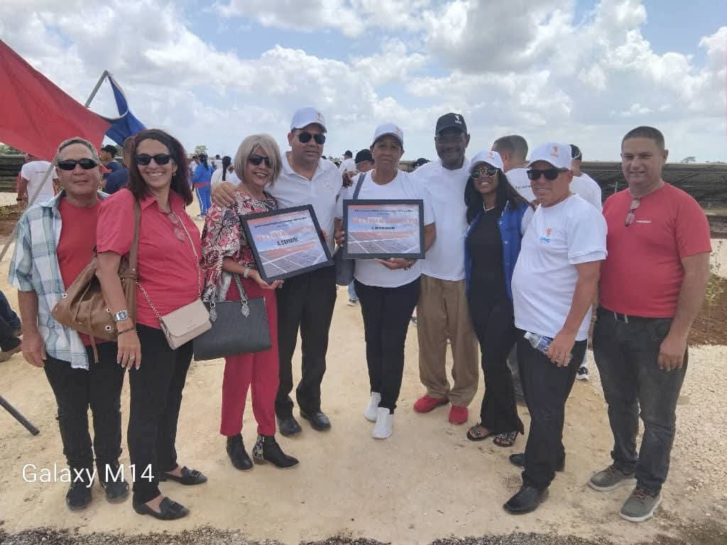 filialmatanzas's tweet photo. Nuestra Filial no solo gana en números, sino en talento, humanidad, innovación y lealtad a todo lo que nos proponemos.
#DePieYCombatiendo
#SomosCopextel
#FilialMatanzas
#MatancerosEnVictoria. https://t.co/hOiltPF7Ma