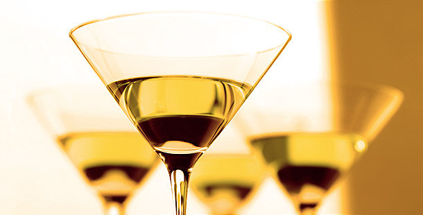 Hét ultieme hittegolf drankje: de IceQueen!

De hittegolf komt eraan en wat is er dan beter dan een heerlijk verkoelend drankje?  

Schenk ongeveer 1/4 deel ijskoude icewine in een champagneglas. Vul het glas aan met  champagne.

Een heerlijke verfrissende, traktatie!