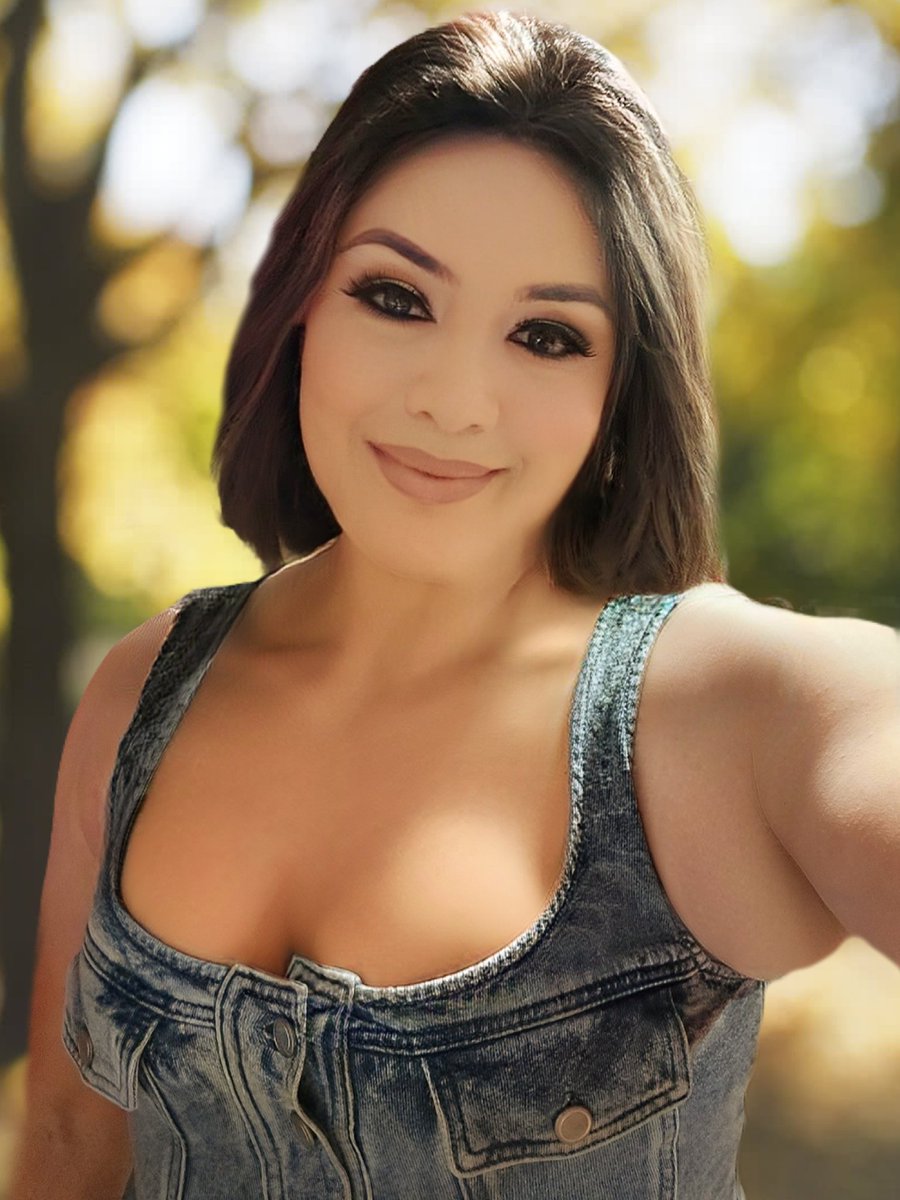GwensLittle's tweet photo. #feelingcute #femboy #crossdress #tomgirl #prettyinpink #boysmakebettergirls #girlyday #newhaul #victoriasecret #victoriasecretpink #vscogirl #vspink #tryingonclothes
#justbeingme #newfits #breast #skirtsanddresses #faceapp #ai https://t.co/jR5ggxHfws