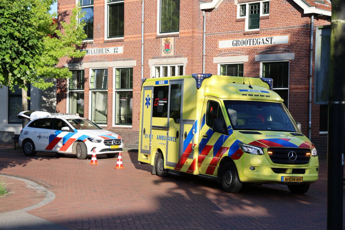 Fietser gewond na botsing met auto in Grootegast
