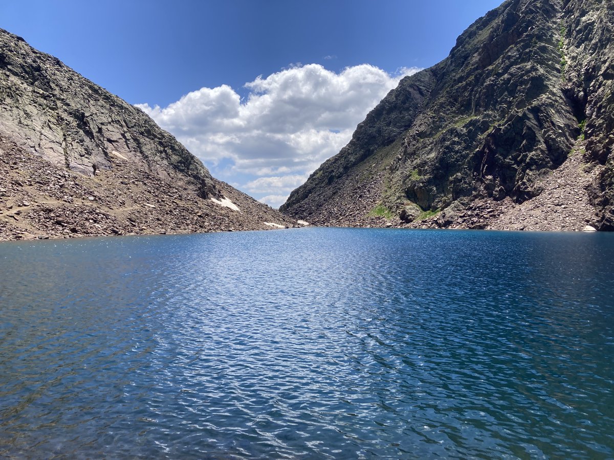 envictormolas's tweet photo. Postals refrescants del Parc Natural del Comapedrosa #Andorra #Comapedrosa #Arinsal #Pirineus @andorraworld_ad @editorialalpina @P4Estacions @RutesPirineus #calor @eltempsTV3 https://t.co/BLPgOCF1a8