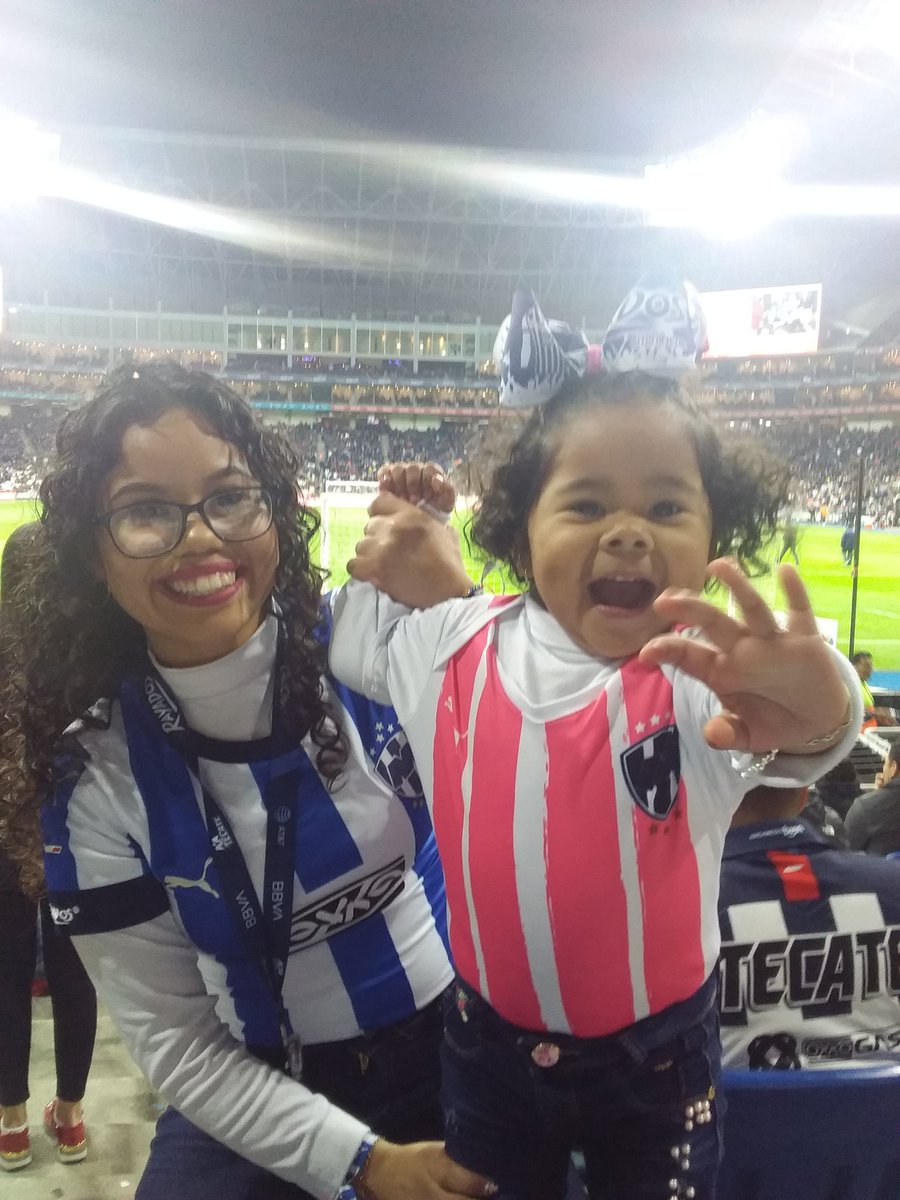 YEESSY_rayada's tweet photo. @vidusacasas @Rayados 🗣𝑯𝒂𝒄𝒆𝒓 𝒅𝒆 𝒏𝒖𝒆𝒔𝒕𝒓𝒐𝒔 𝒉𝒊𝒋𝒐𝒔 𝒅𝒆𝒑𝒐𝒓𝒕𝒊𝒔𝒕𝒂𝒔, 𝒒𝒖𝒆 𝒉𝒐𝒏𝒓𝒆𝒏 𝒂 𝒔𝒖 𝑪𝒍𝒖𝒃 𝒚 𝒂 𝒔𝒖 𝒏𝒂𝒄𝒊𝒐́𝒏🎶
¡𝕃𝕒 𝕒𝕝𝕖𝕘𝕣𝕚́𝕒 𝕕𝕖 𝕤𝕖𝕣 𝕕𝕖𝕝 𝕄𝕠𝕟𝕥𝕖𝕣𝕣𝕖𝕪! 
@man_YADS &amp; @yes_PAATTY  
#vidusaRAYADOS 
#80CFM https://t.co/AZT2xFexfo