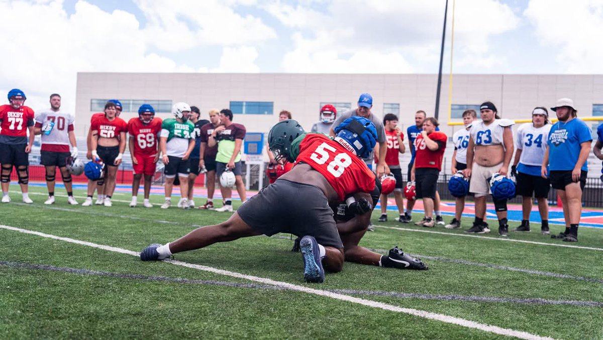 JoePeters58's tweet image. Had a great time at @EOKOLDLCAMP
Loved getting out there and competing @BixbySpartanFB