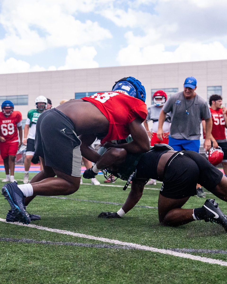 JoePeters58's tweet image. Had a great time at @EOKOLDLCAMP
Loved getting out there and competing @BixbySpartanFB