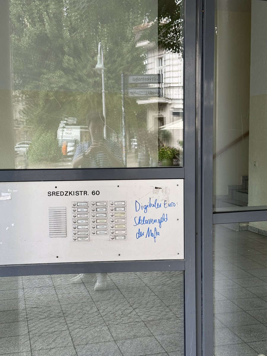 Seen in Berlin: Digital Euro - slave money of the mafia