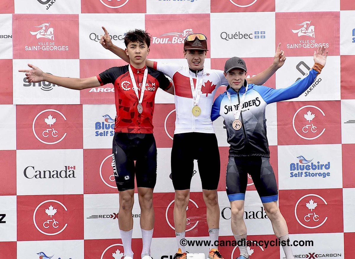 Junior Men and U17 Men's road race podiums
#CanRoadChamps #CanRoadNats