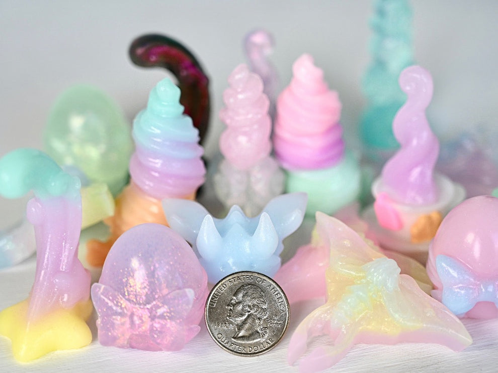⭐🌺Divine Pyxis🌺⭐ (@divine_pyxis) on Twitter photo Just snatched another bunch of goodies from <a href="/Colorful_Cook/">Colorful Cook</a> ! I think I need a sweets-themed collection in the cabinet because I cant get enough of them! Now I have a vanilla cake to match my large Fitch!
I swear, their drops are the most competitive but also the MOST fun!💛🤍🩷 Just snatched another bunch of goodies from <a href="/Colorful_Cook/">Colorful Cook</a> ! I think I need a sweets-themed collection in the cabinet because I cant get enough of them! Now I have a vanilla cake to match my large Fitch!
I swear, their drops are the most competitive but also the MOST fun!💛🤍🩷