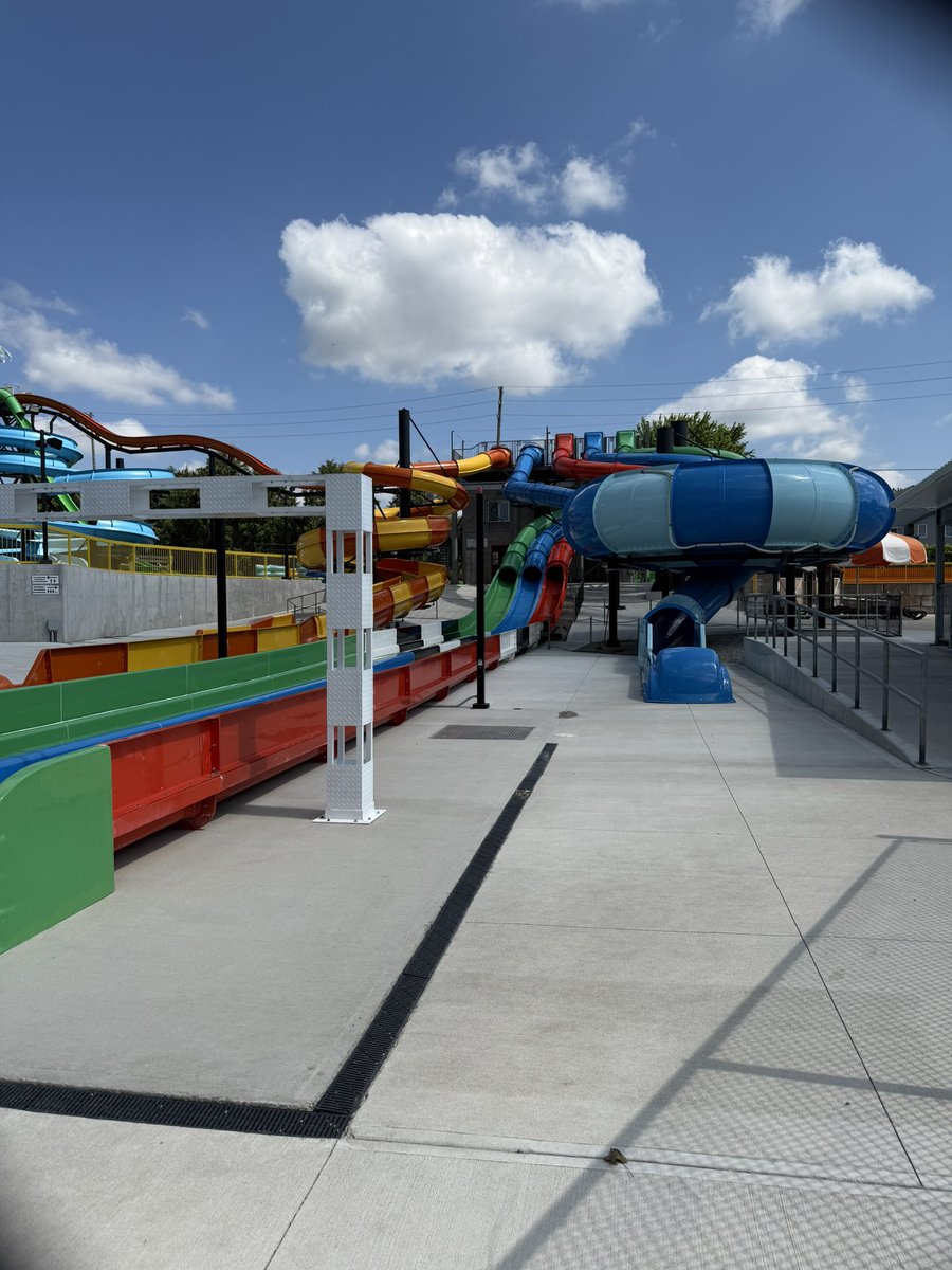 tuberides's tweet image. Today we are trying some colorful Polin water slides at East Park in London, Ontario 🇨🇦