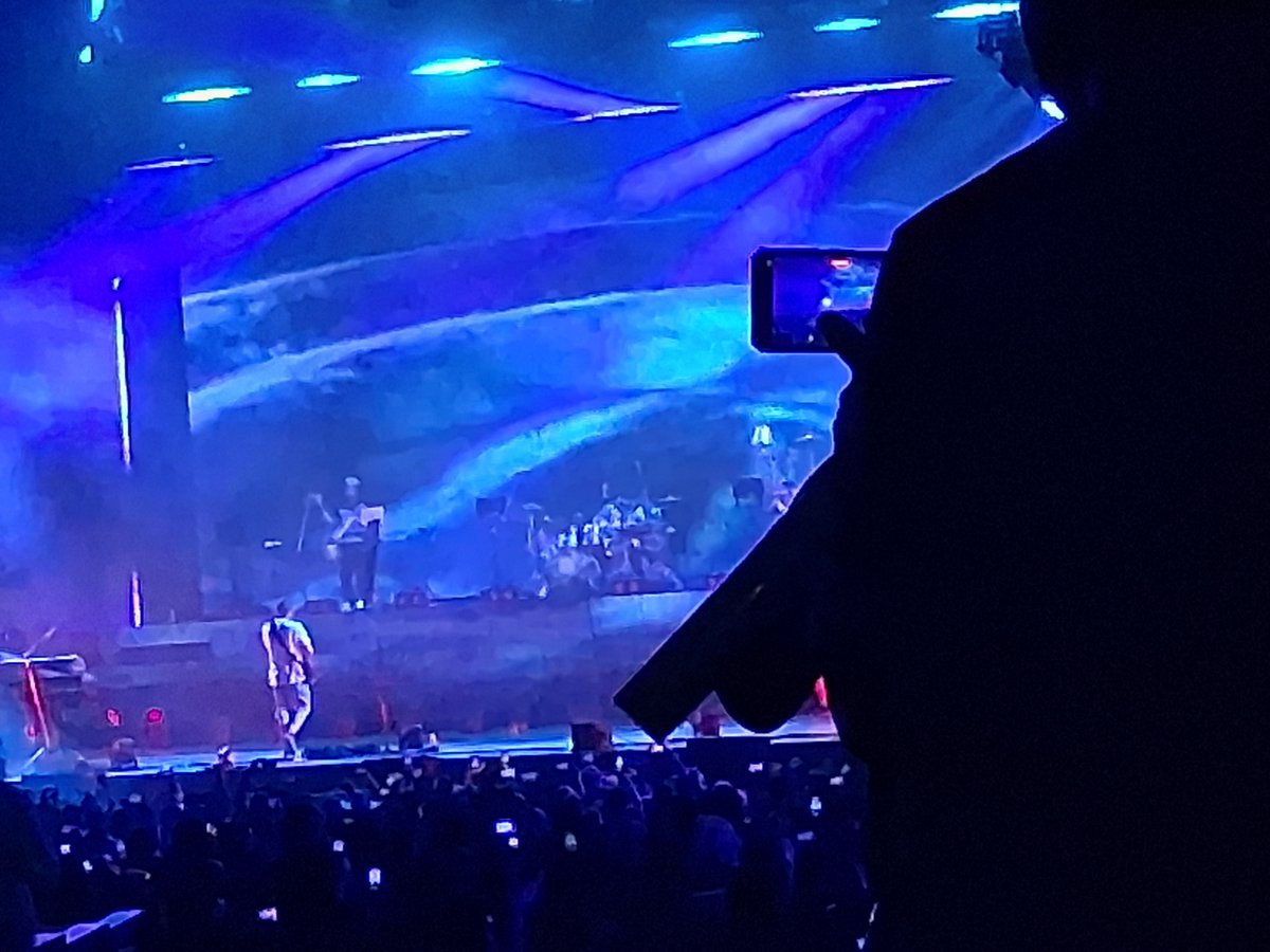 Megadromeas's tweet photo. Stick Figure concert was amazing https://t.co/zkTJBovoyI