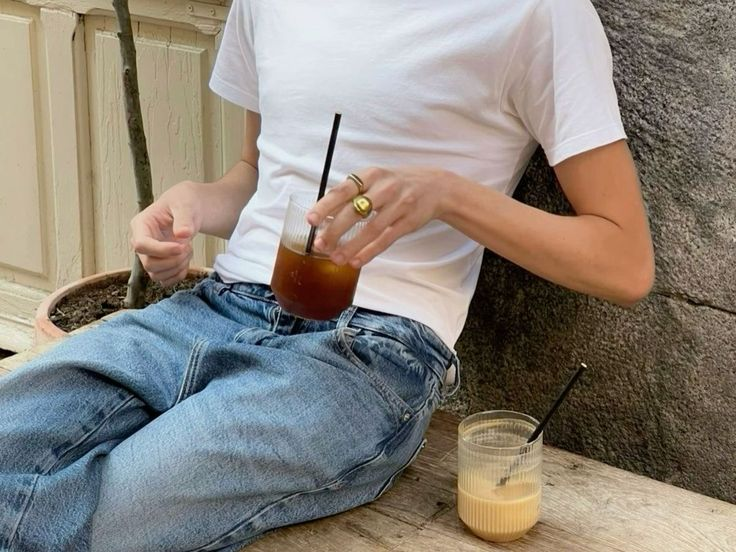pilatesgirly's tweet photo. that's that uni baby 📝🧠🍓 https://t.co/VZH8AR7yxM
