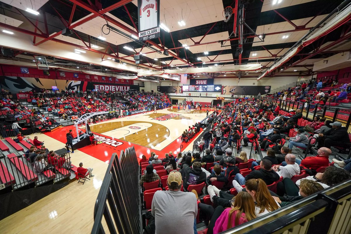 Jordan Boyd (@jordanboyd_2026) on Twitter photo After a great conversation with Coach Barone, I am blessed to have received an offer from Southern Illinois University Edwardsville.🔴⚪️ #agtg <a href="/KentWilliams33/">Kent Williams</a> <a href="/Coachbhogg/">Coach Hogg</a> <a href="/midprosouth/">MidPro South Boys</a> <a href="/G_SullivanMPA/">Gavin Sullivan-MidPro Academy</a> After a great conversation with Coach Barone, I am blessed to have received an offer from Southern Illinois University Edwardsville.🔴⚪️ #agtg <a href="/KentWilliams33/">Kent Williams</a> <a href="/Coachbhogg/">Coach Hogg</a> <a href="/midprosouth/">MidPro South Boys</a> <a href="/G_SullivanMPA/">Gavin Sullivan-MidPro Academy</a>