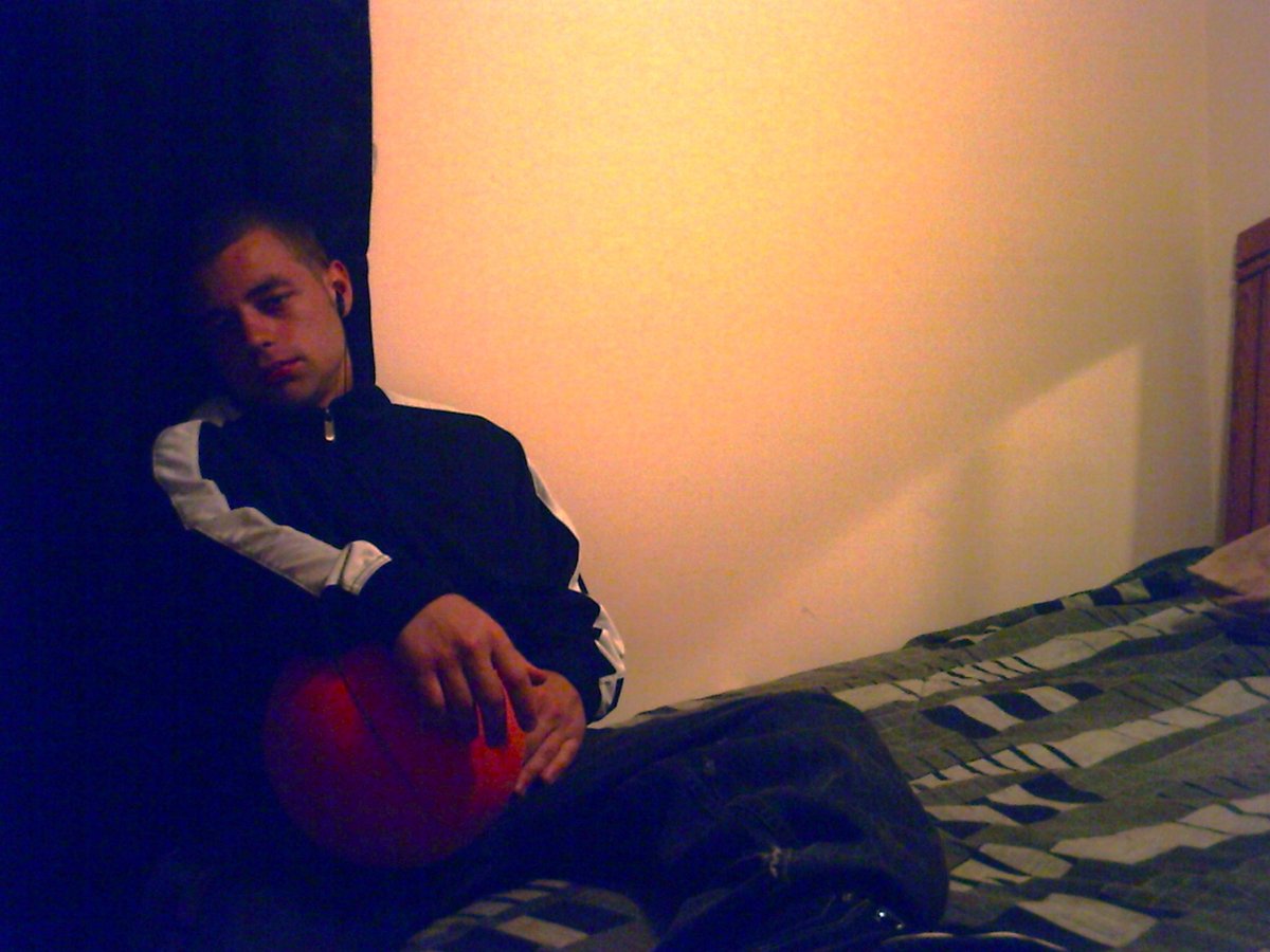 Master of none tweet media