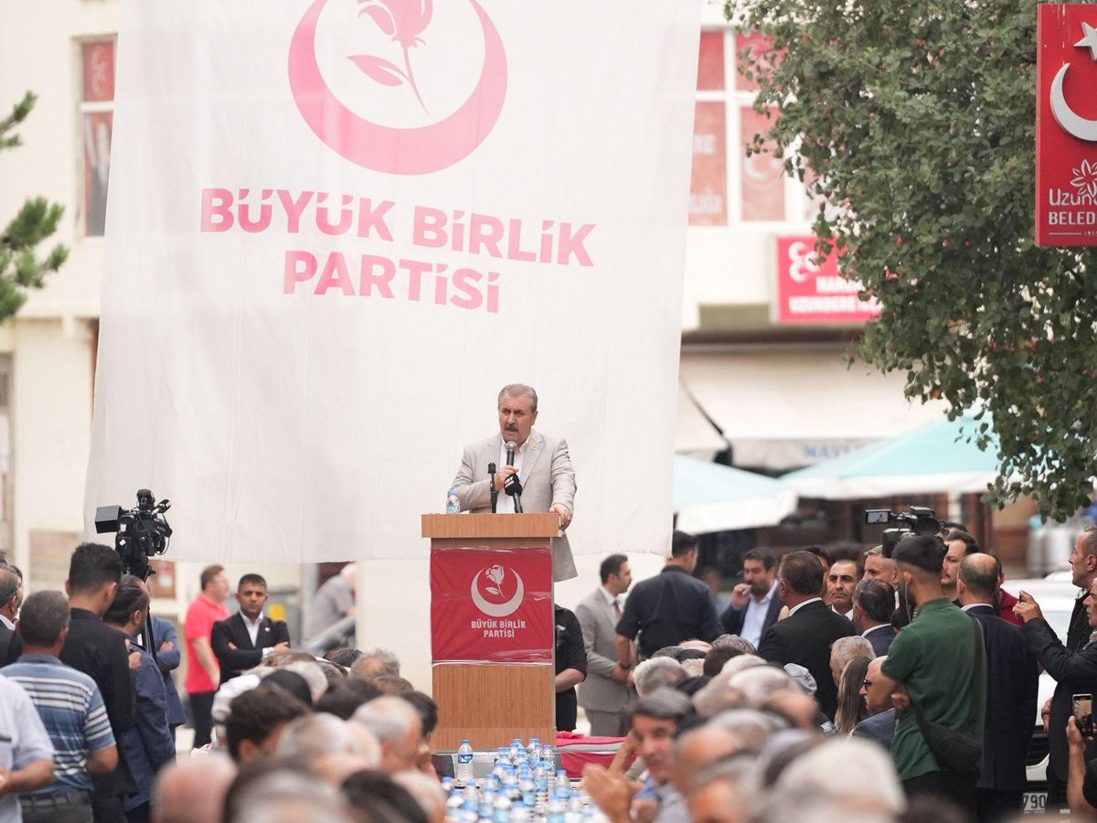 Mustafa_Destici's tweet photo. Erzurum Uzundere İlçemizi ziyaret ederek, halkımızla bir araya geldik. 

Belediye Başkanımız Sayın Halis Özsoy ve ekibini başarılı çalışmalarından dolayı tebrik ediyorum. https://t.co/EyqpVJCndv