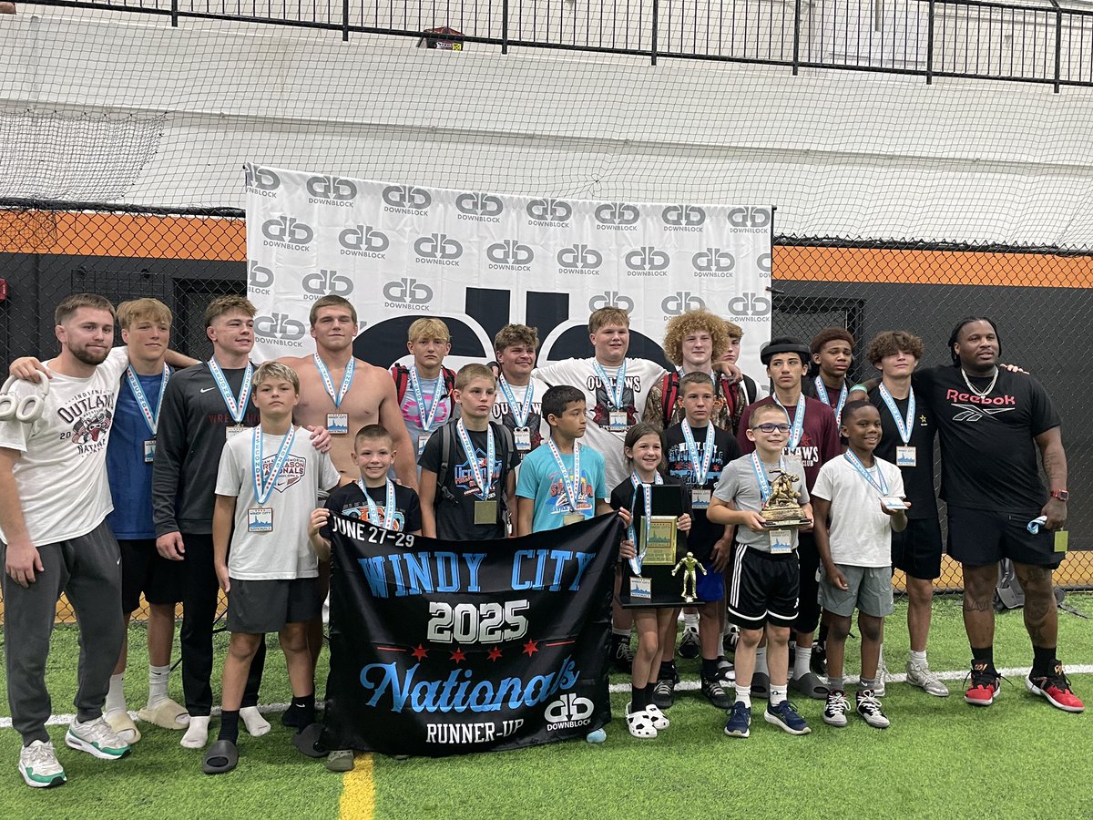 Our Noblesville 🤼‍♂️’s Henry Antrobus and Brody Weimer got some ELITE competition this weekend at the Windy City Duals in Chicago!!!! Miller 🤼‍♂️ BOOM!!!