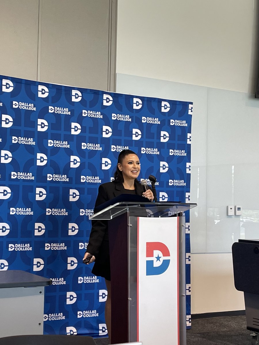 lindafortexas's tweet image. Great to join @mesquite_chamber to recap the 89th Session & reconnect with our business community!
---
Un gusto reunirme con @mesquite_chamber para repasar la 89ª sesión y conectar con nuestra comunidad empresarial. ¡Gracias a todos los que lo hicieron posible!
#HD107 #TXLege