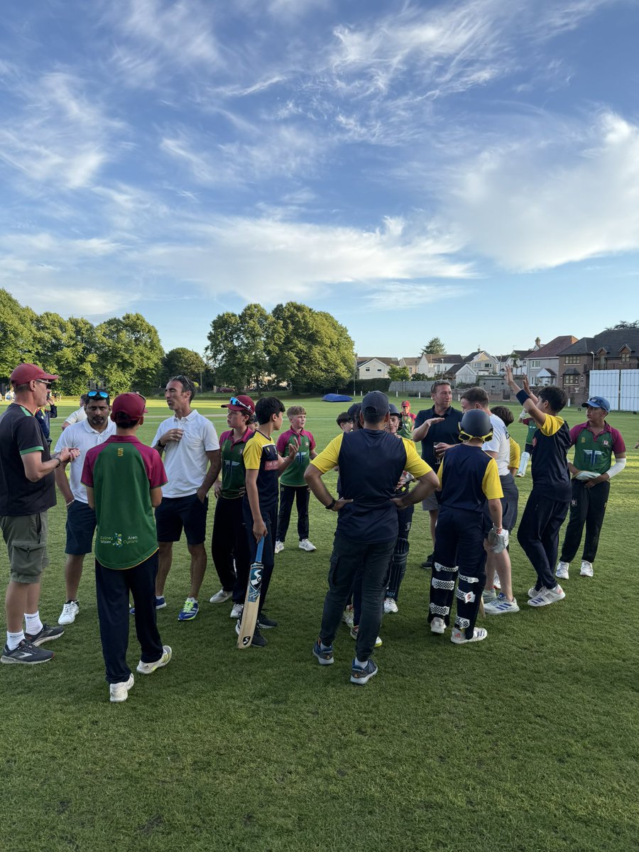 Amazing finish super over beckons 
Join the crowd watching 

youtube.com/live/gh2JOadPP…