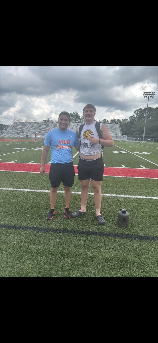 Derrick Fortner (@derrick712698) on Twitter photo Had a great camp today at <a href="/URGFootball/">RioFootball</a> loved the attitude there and a lot of dawgs showed up to day I wanna thank coach <a href="/sjharmon22/">Coach Sammy Harmon</a> for inviting me! Also wanna thank <a href="/TylerKratz5/">Tyler Kratzenberg</a> <a href="/coach_moore7/">Andrew Moore</a>
#goblazers
#dawgs
#Thankful Had a great camp today at <a href="/URGFootball/">RioFootball</a> loved the attitude there and a lot of dawgs showed up to day I wanna thank coach <a href="/sjharmon22/">Coach Sammy Harmon</a> for inviting me! Also wanna thank <a href="/TylerKratz5/">Tyler Kratzenberg</a> <a href="/coach_moore7/">Andrew Moore</a>
#goblazers
#dawgs
#Thankful