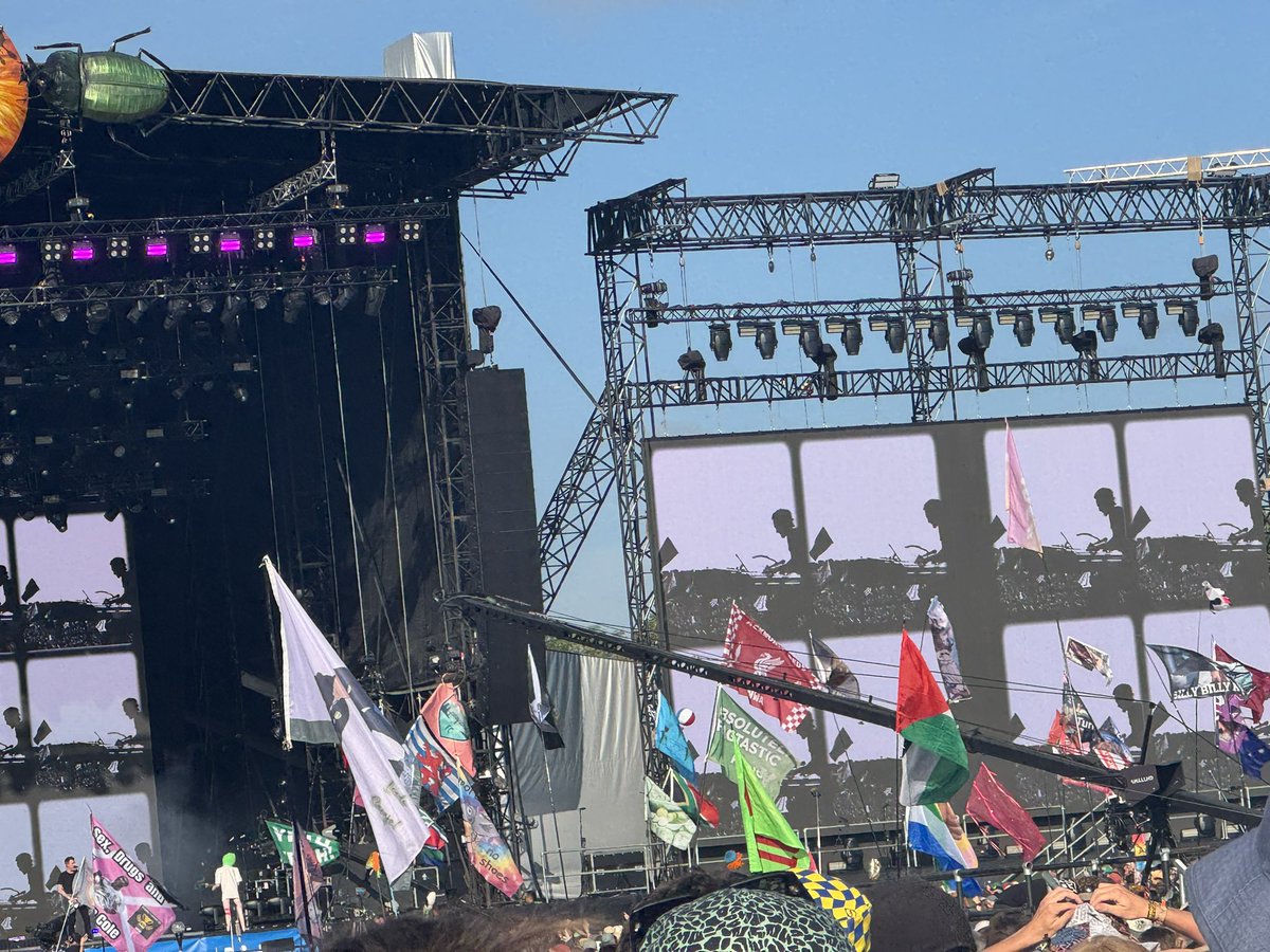 Layla Everard tweet media