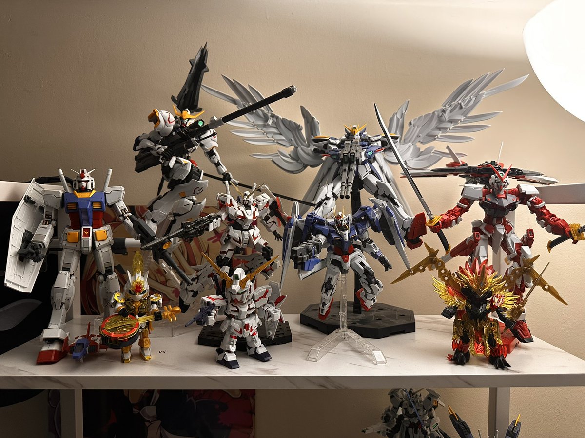 Jay_The_Floof's tweet photo. It now lives on the top shelf!! https://t.co/QNwEf6lPlB