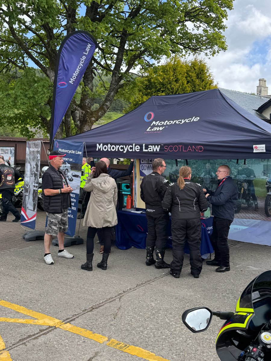 law_scotland's tweet image. Fantastic day at @TheGreenWelly yesterday. Great engagement with the motorcycle community, with lots of support for #TakeAnotherLook!

And check out that @PSOSRoads BMW M1000RR! 😲😍🏍️

#BecauseWeRideToo #TakeAnotherLook #MotorcyclingSolicitors
@BikerDownSFRS, @BMWMotorradUK