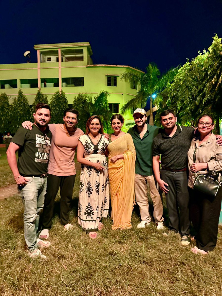Satadeep Saha (@satadeeps) on Twitter photo Well Spent Sunday at the sets of Ankush & Oindrila’s upcoming movie ❤️👌😊
<a href="/AnkushLoveUAll/">Ankush</a> <a href="/Love_Oindrila/">Oindrila Sen</a> <a href="/VikramChatterje/">Vikram Chatterjee</a> #KasturiSen #DebBanik #DeboshriBanik Well Spent Sunday at the sets of Ankush & Oindrila’s upcoming movie ❤️👌😊
<a href="/AnkushLoveUAll/">Ankush</a> <a href="/Love_Oindrila/">Oindrila Sen</a> <a href="/VikramChatterje/">Vikram Chatterjee</a> #KasturiSen #DebBanik #DeboshriBanik