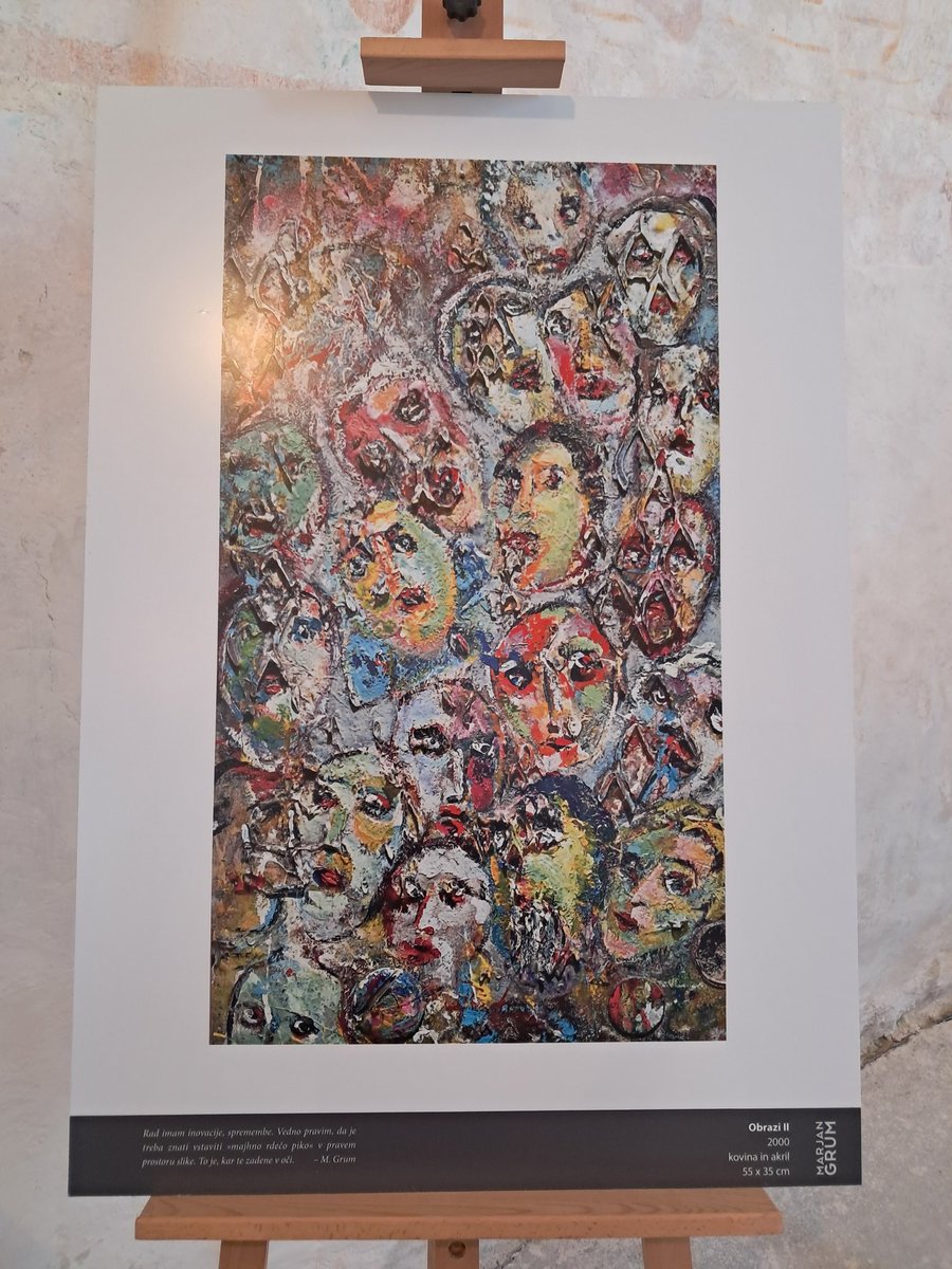 ATBeatris's tweet image. Utrinki z razstave del Ehrlichovega nagrajenca Marjana Gruma v Kapeli mučencev v Šentjoštu, kjer je bila lepa spominska slovesnost in maša danes. ❤️