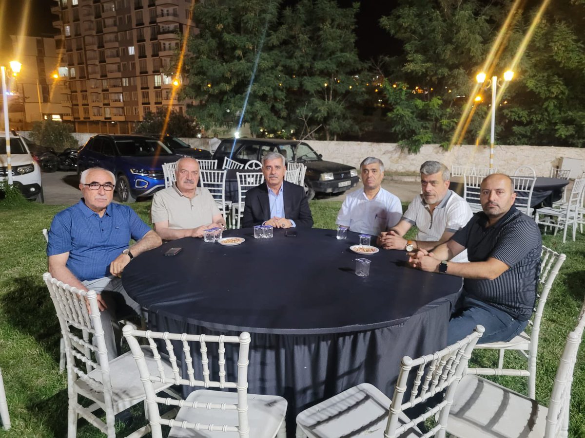 Merkez İlçe Başkanımız Sn <a href="/hikmetekin56/">Hikmet Ekin</a> ve yönetimi ile birlikte;

📍Karayılan ve Usluoğlu

Ailelerinin düğün merasimine katılım sağladılar.
Aileleri tebrik eder, genç çiftimize bir ömür boyu mutluluklar dileriz.