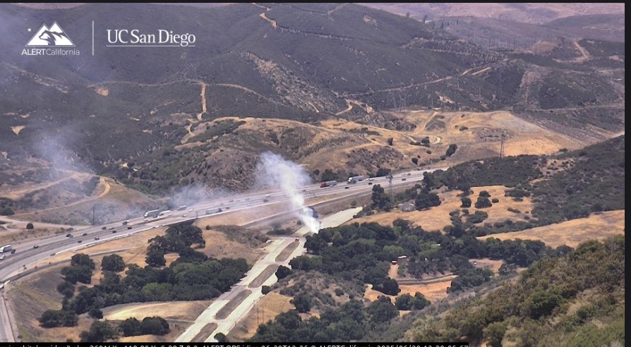 ImIntoFires's tweet photo. Units making good progress beginning to release resources. #FiveFire https://t.co/LiLShB2LoP