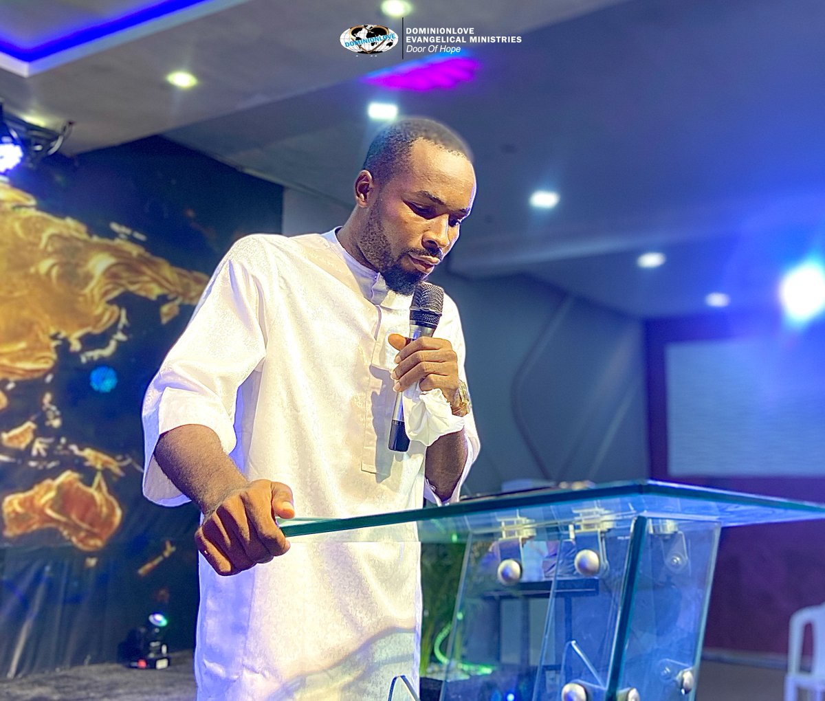 dlem_global's tweet photo. This is the day the Lord has made. Let us rejoice and be glad in it. โ Psalm 118:24 ๐
#sundayvibes
#Trending
#dlemglobal
#SundayHSR https://t.co/U6caHd6DDT